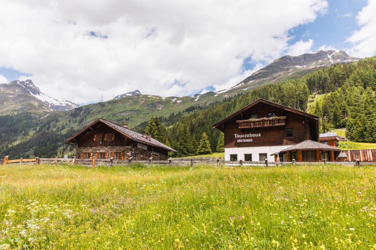 Gaestehaus Tauernhaus Matrei in Osttirol Luaran gambar